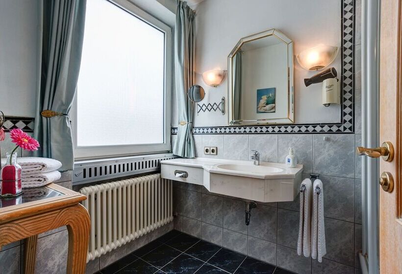 Номер Стандарт, Centro Hotel Stern, Trademark Collection By Wyndham