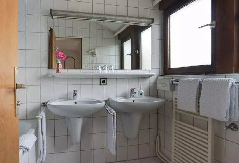 Standard Triple Room, Centro Hotel Stern, Trademark Collection By Wyndham