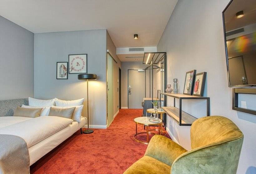 Четырехместный Номер Стандарт, Centro Hotel Stern, Trademark Collection By Wyndham