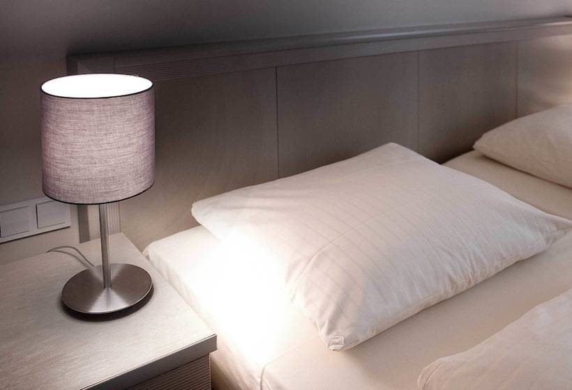 Quarto Estandar, Deutsches Theater