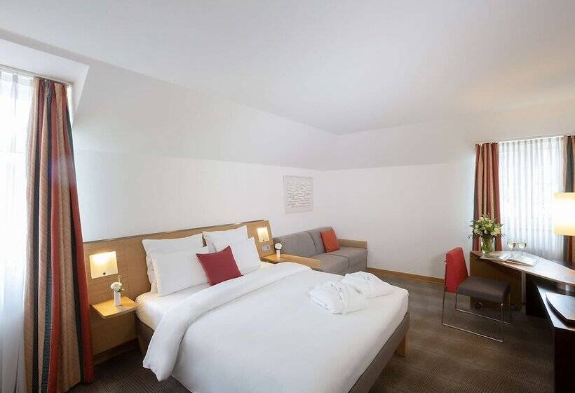 Номер Комфорт, Dorint Hotel Würzburg