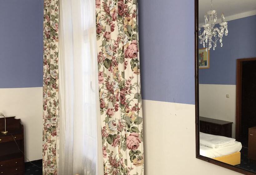 اتاق استاندارد چهار تخته, Galleria