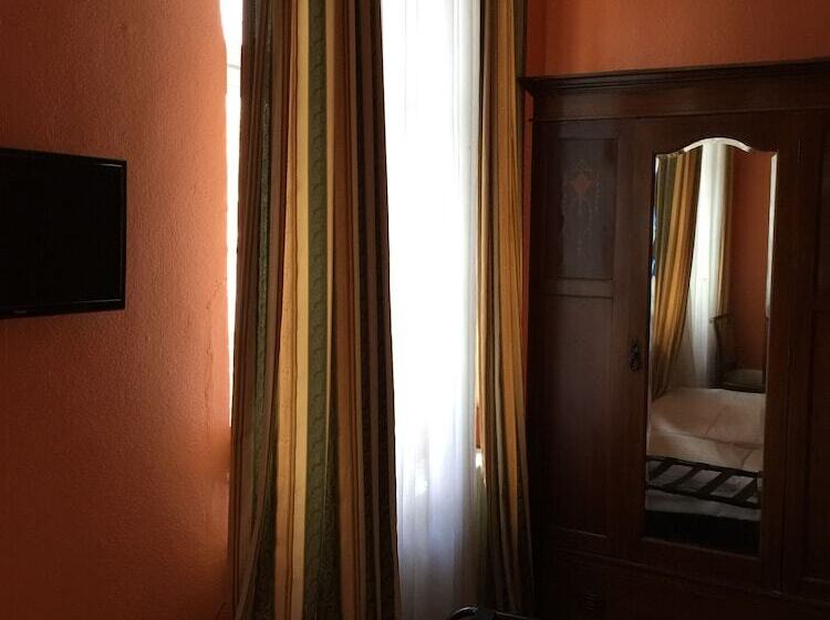 اتاق خانوادگی, Galleria