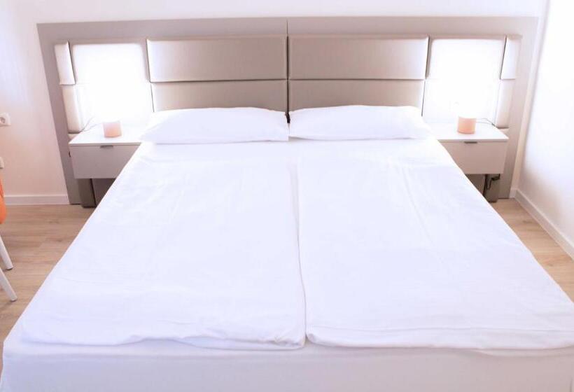 豪华房间, Isar City