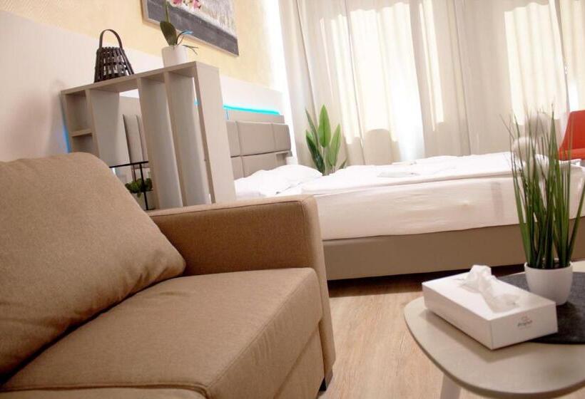 豪华套房, Isar City