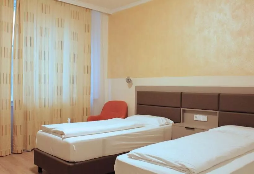 Habitació Economy, Isar City