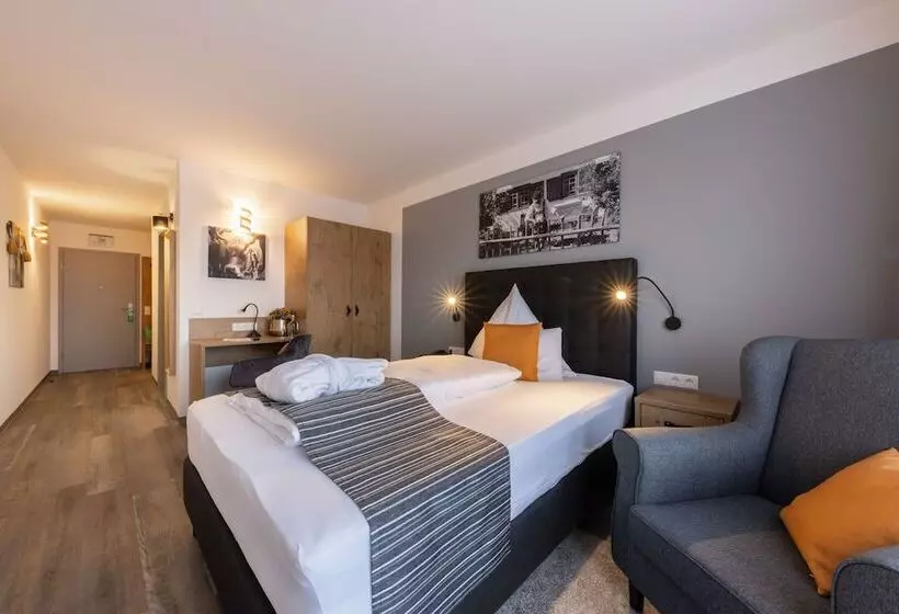 Deluxe Yhden Hengen Huone, Tanneck