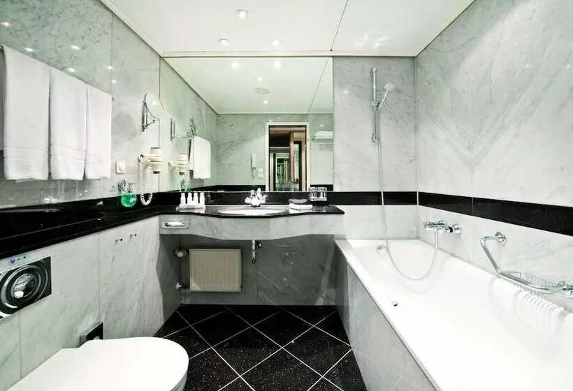 Suite, Maritim Proarte Hotel Berlin