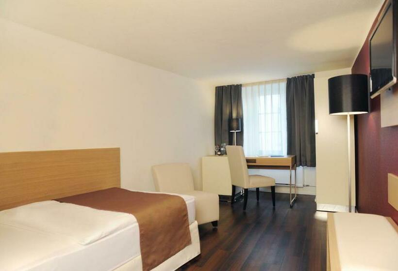 스탠다드 싱글 룸 도시 전망, Goldener Knopf