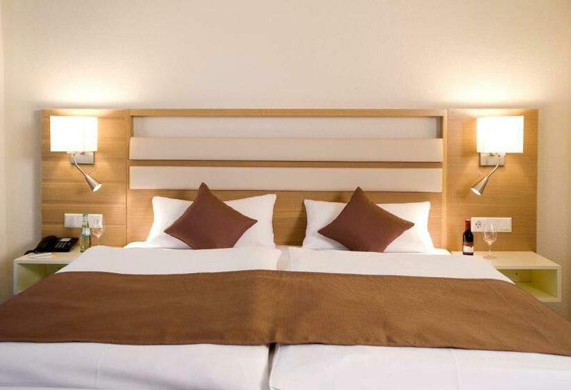 스탠다드 도시전망 룸, Goldener Knopf