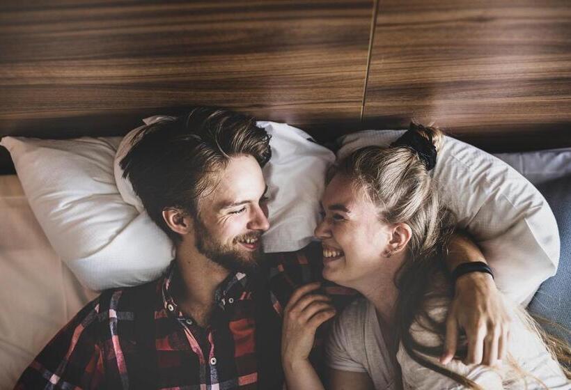 Номер Стандарт Вид на Город, Atlantic