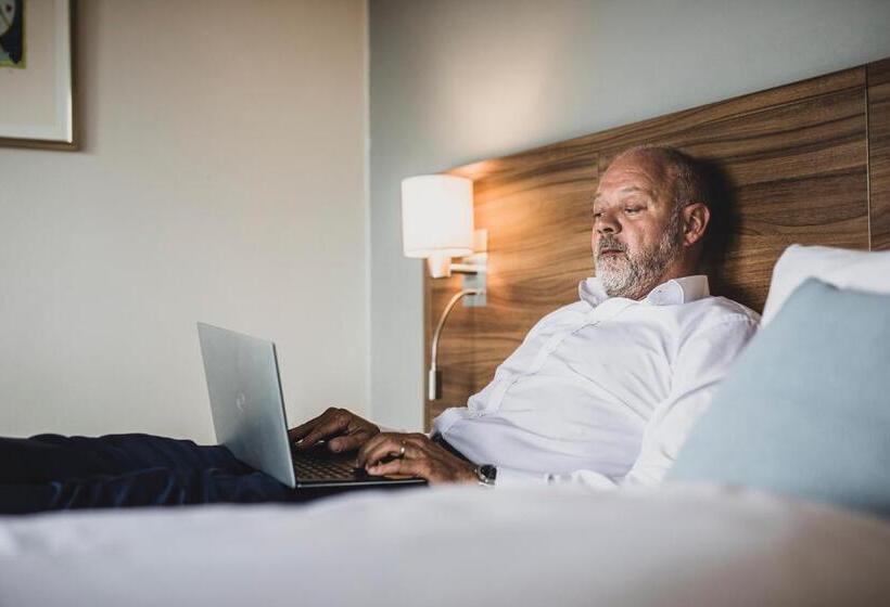 Номер Стандарт Вид на Город, Atlantic