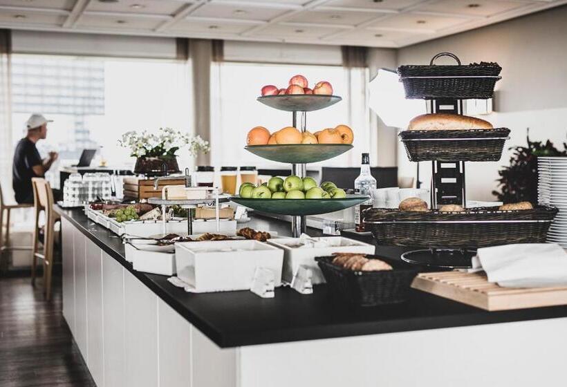 غرفة قياسية, Atlantic