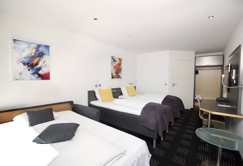 جناح عائلي, Hedegaarden