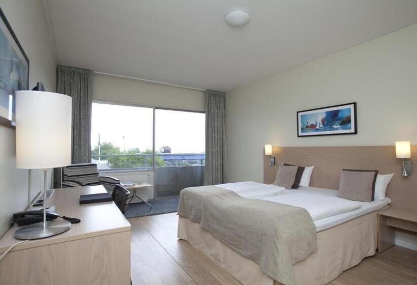 Номер Стандарт, Marina