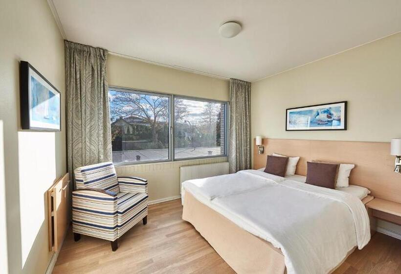 Номер Стандарт, Marina