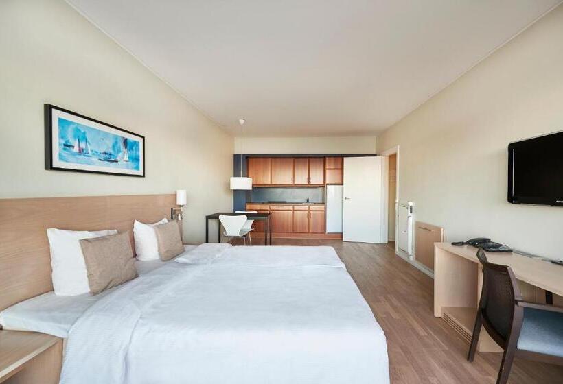 Апартаменты 1 Спальня, Marina