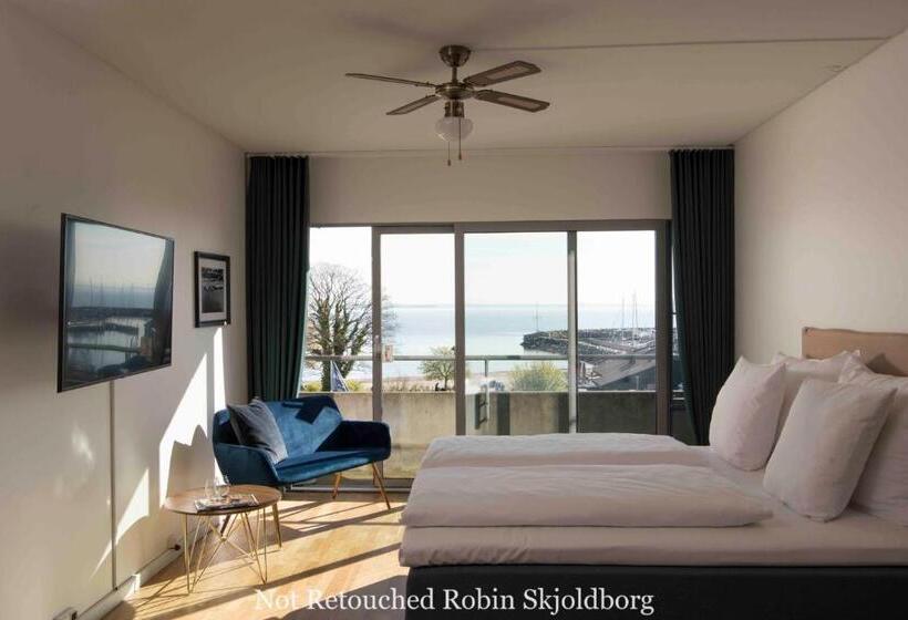 Апартаменты 1 Спальня, Marina