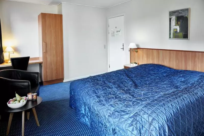 اتاق استاندارد سه نفره, Milling Hotel Gestus