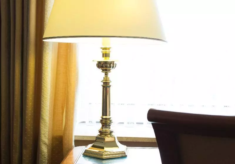 اتاق استاندارد یک نفره, Milling Hotel Plaza