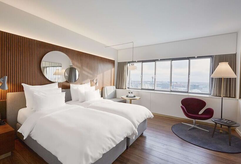 带观景的高级间, Radisson Collection Royal Hotel, Copenhagen