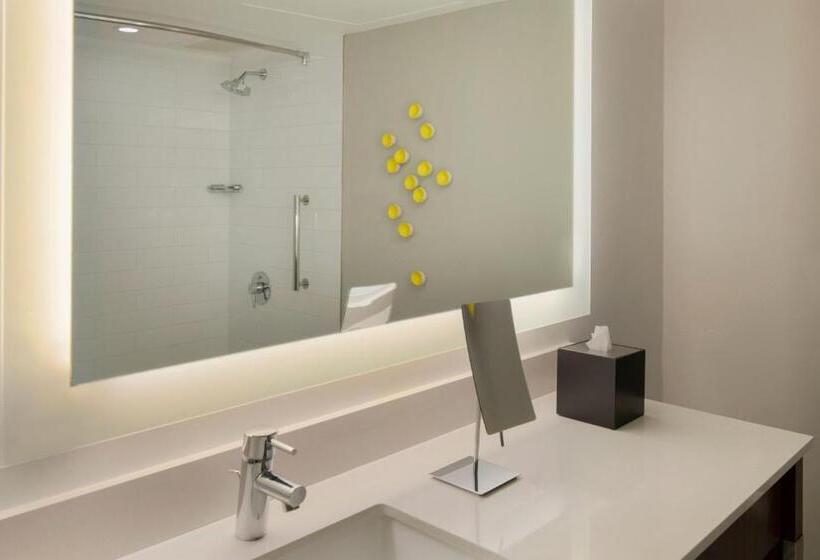 Standard Room 2 Double Beds, Renaissance Santo Domingo Jaragua Hotel & Casino