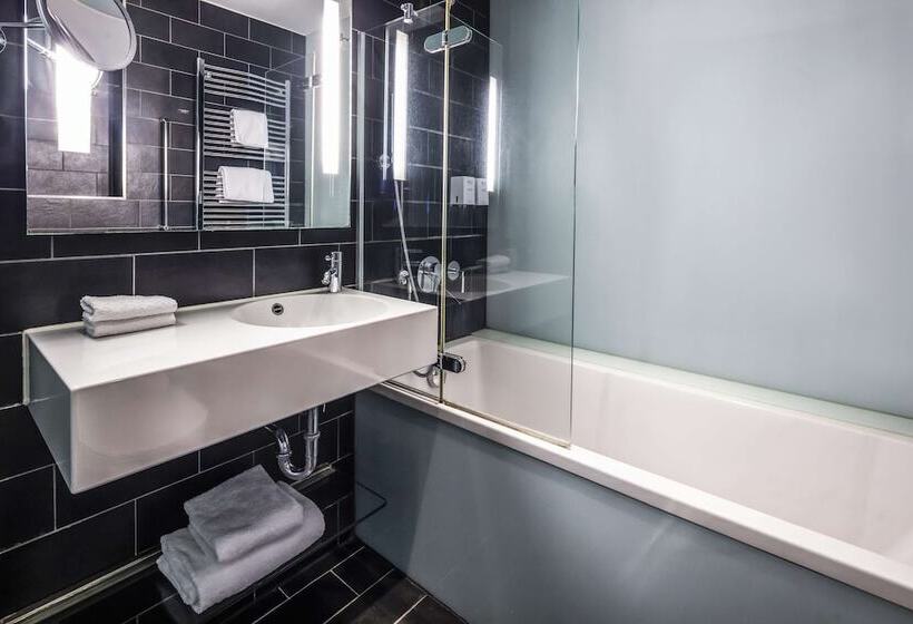 Номер Economy, Scandic Palace