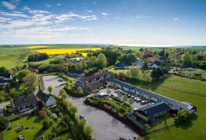 标准三人间, Gjerrild Kro