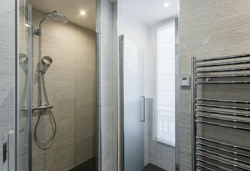 スーペリアールーム, Chalgrin Boutique