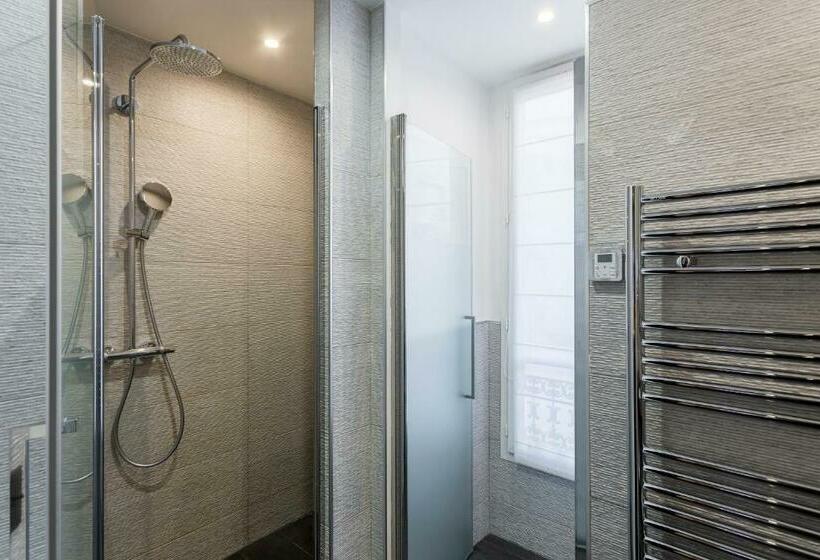 ジュニアスイート, Chalgrin Boutique