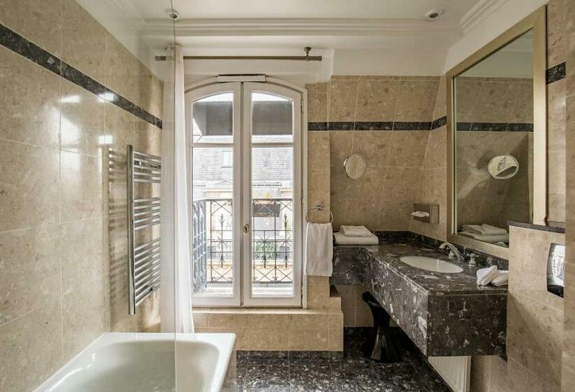 バルコニー付きスーペリアルーム, Chalgrin Boutique