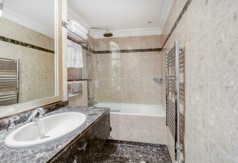 バルコニー付きスーペリアルーム, Chalgrin Boutique