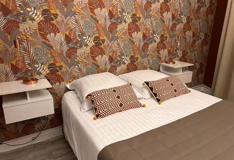 Chambre Familiale Supérieure, Alpes Cevennes