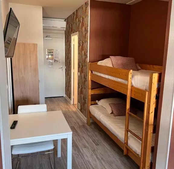 Chambre Familiale Supérieure, Alpes Cevennes