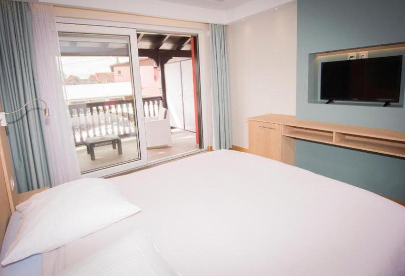 带阳台的高级房间, Au Soleil, Hôtel Restaurant & Spa