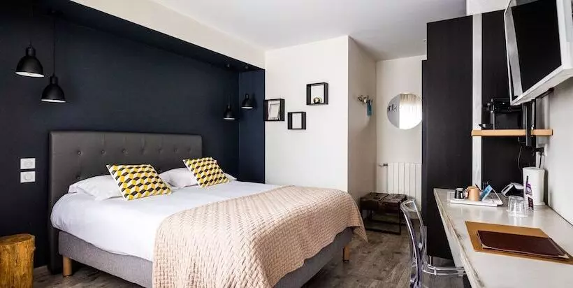 Superior Room, Auberge Du Poids Public Logis