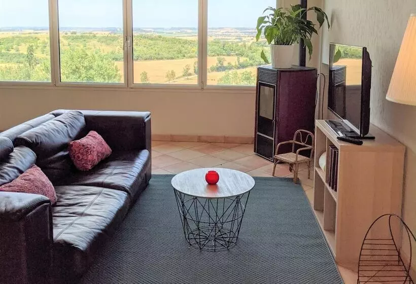 1 Bedroom Apartment, Auberge Du Poids Public Logis