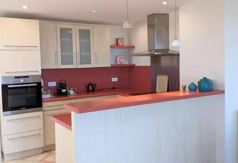 1 Bedroom Apartment, Auberge Du Poids Public Logis