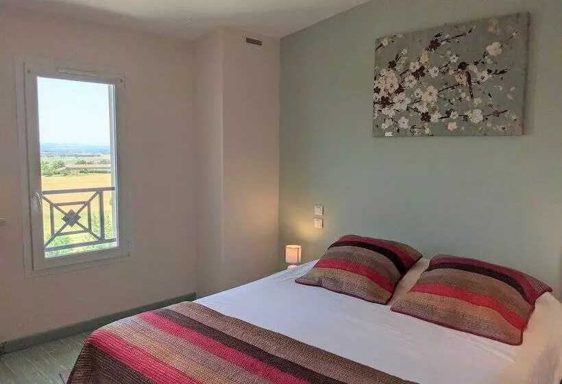 1 Bedroom Apartment, Auberge Du Poids Public Logis