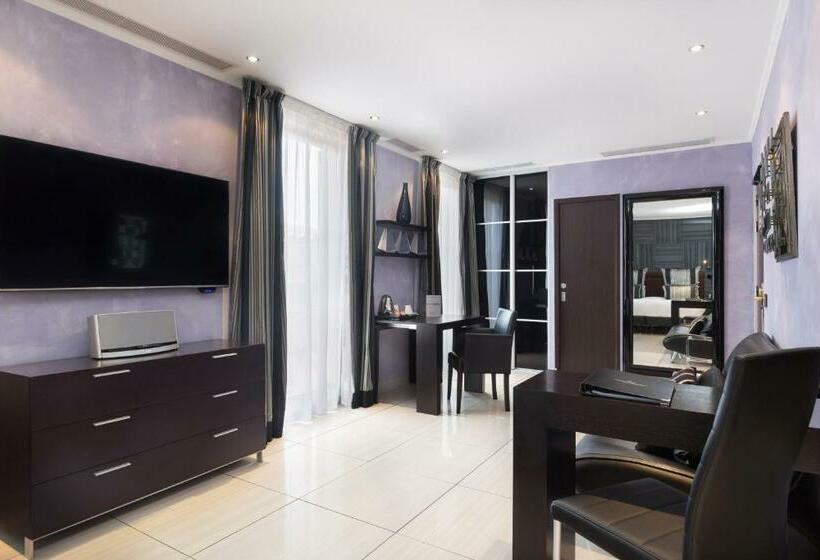 Полулюкс, Best Western Plus Hôtel Massena Nice