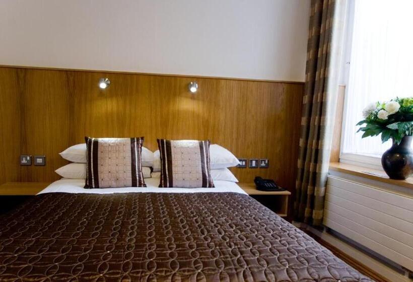 חדר סטנדרט לארבעה, Blooms