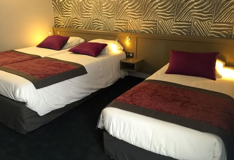Номер Стандарт Трехместный, Brit Hotel Golfhotel Saint Samson