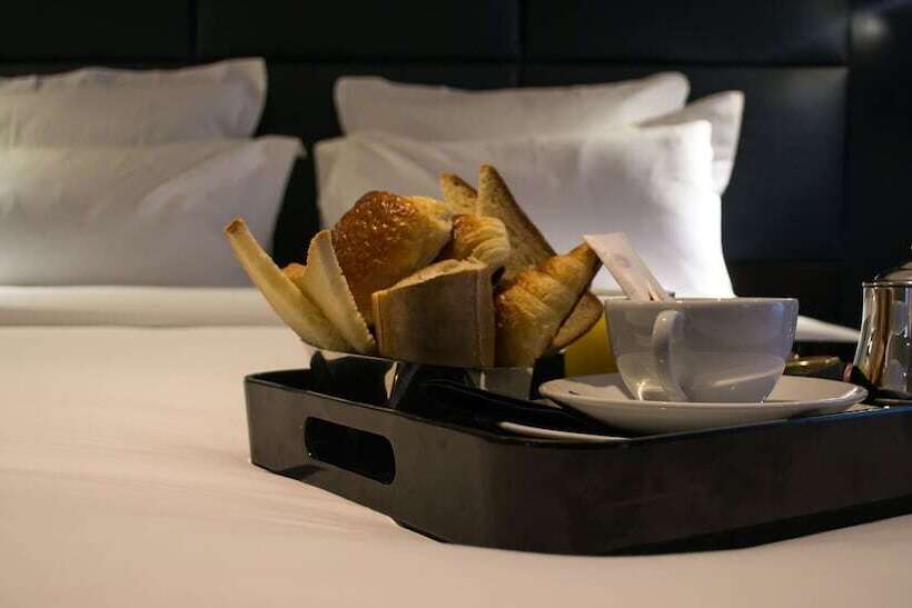 デラックスルーム, Chalgrin Boutique