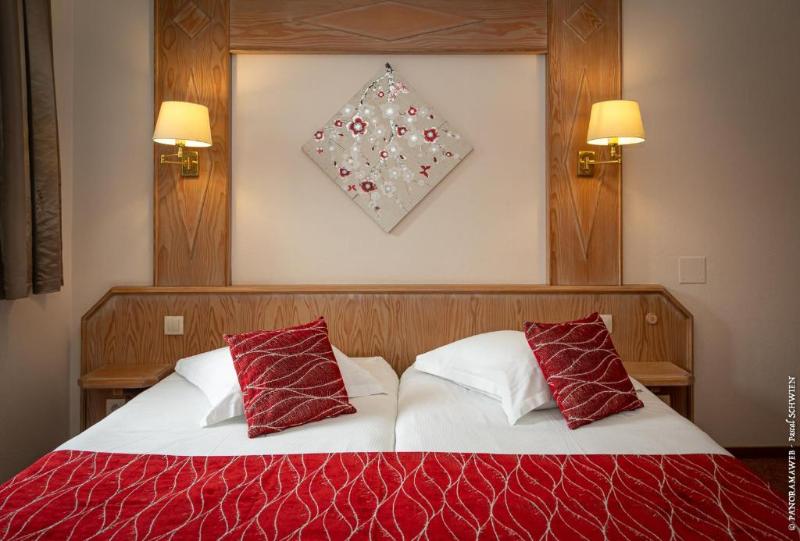 Номер Комфорт, Logis Hôtel De La Cloche