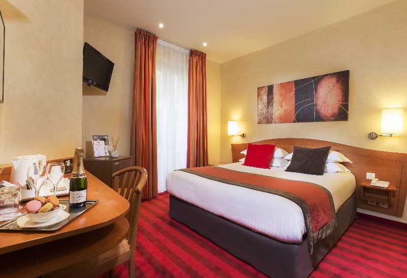 コンフォートルーム, Europe Hotel Paris Eiffel