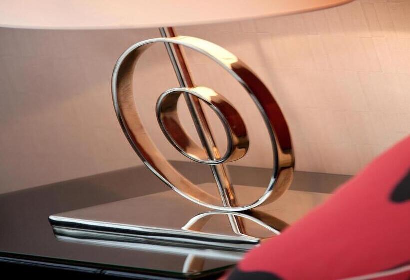 Номер Стандарт, Grand Hôtel De Solesmes   Teritoria