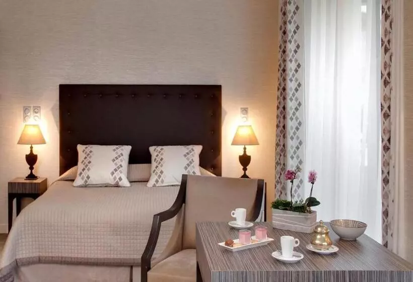 バルコニー付スイート, Grand Hôtel De Solesmes   Teritoria