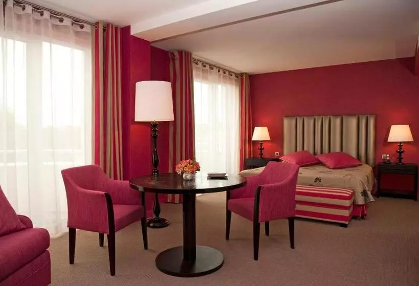 バルコニー付スイート, Grand Hôtel De Solesmes   Teritoria