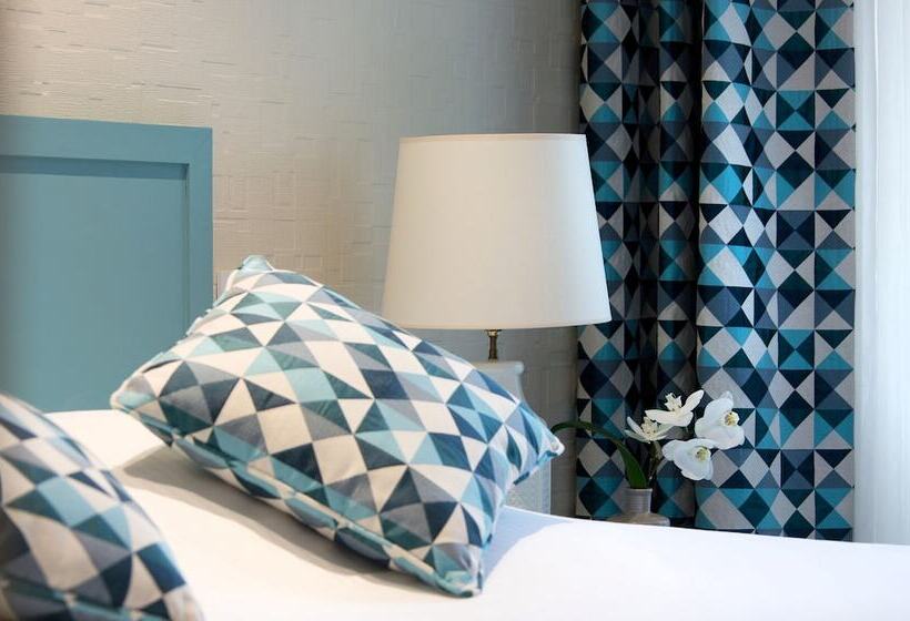 Номер Стандарт, Grand Hôtel De Solesmes   Teritoria