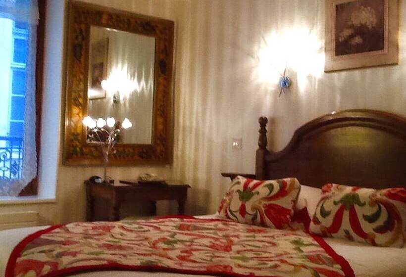 اتاق سوپریور, Grand Hôtel Dechampaigne